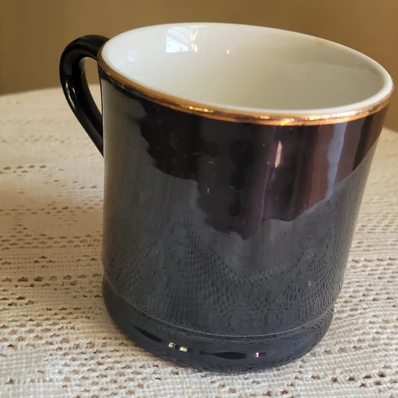 Hall Tom & Jerry Mug - Picture 3 of 6